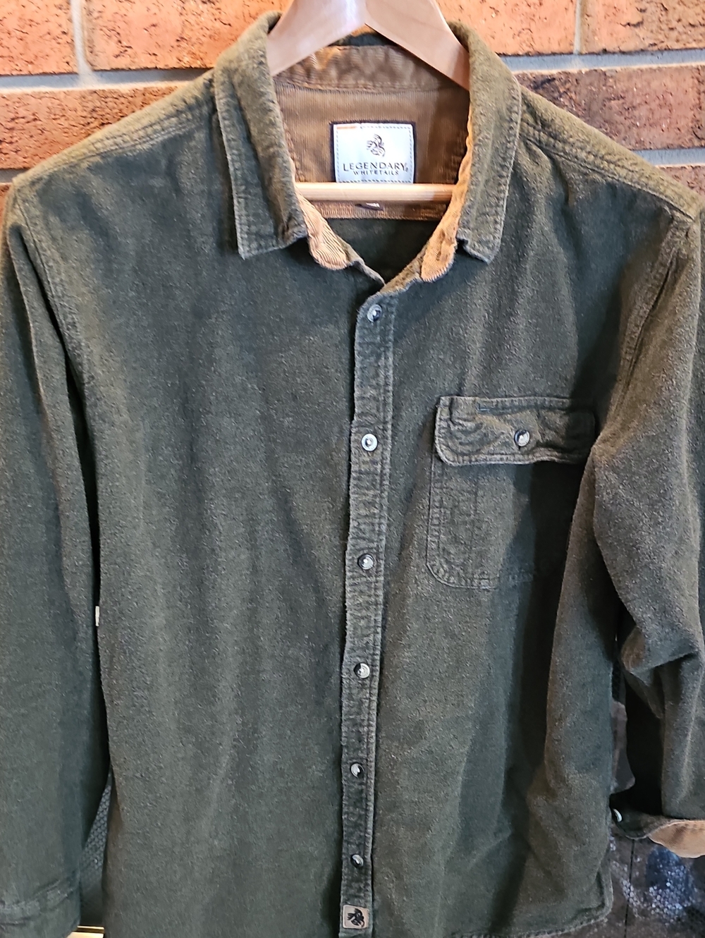Legendary Whitetails XL Olive Green Fleece Button-Down Shirt